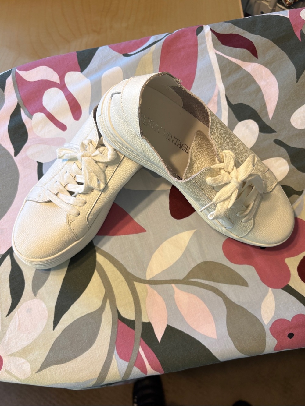 Crown Vintage Gramina Platform Sneaker